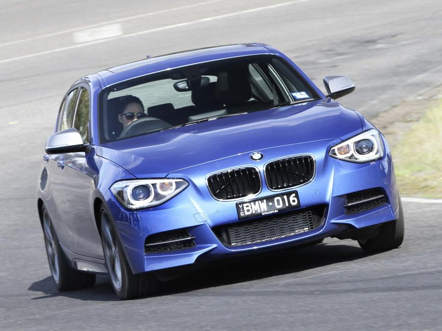  BMW M135i 5-Door 2012 года  (AU) (фото 7 из 9)